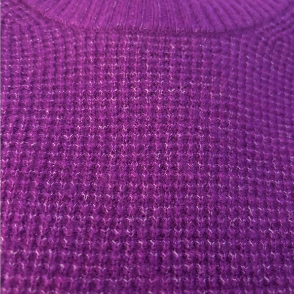 GAP Women’s Vibrant Purple Wool Mock Neck Waffle Knit Sweater size Small - Picture 7 of 9